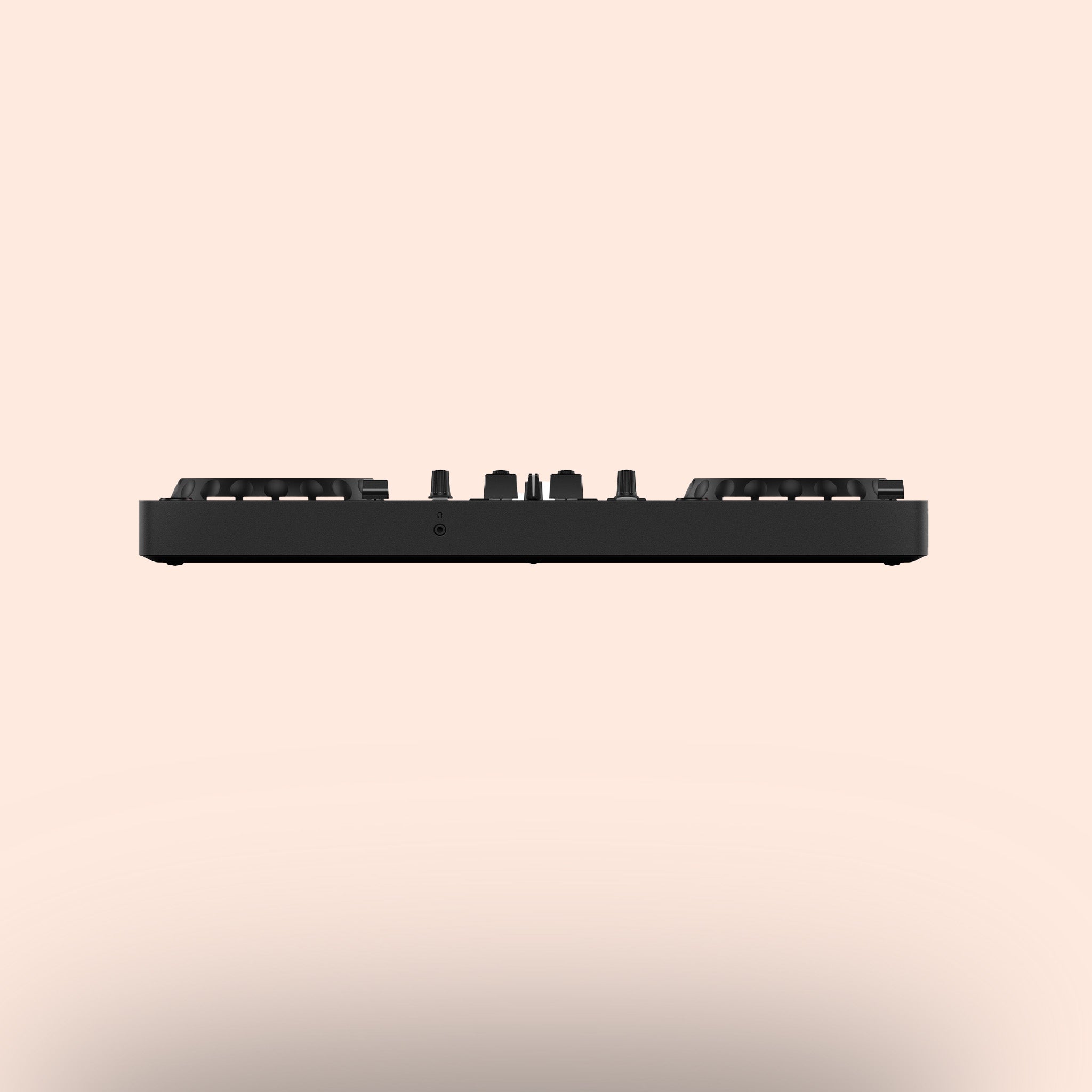 DJ-Controller Pioneer DJ DDJ-FLX4 in Schwarz, DJ, Club, Performance.