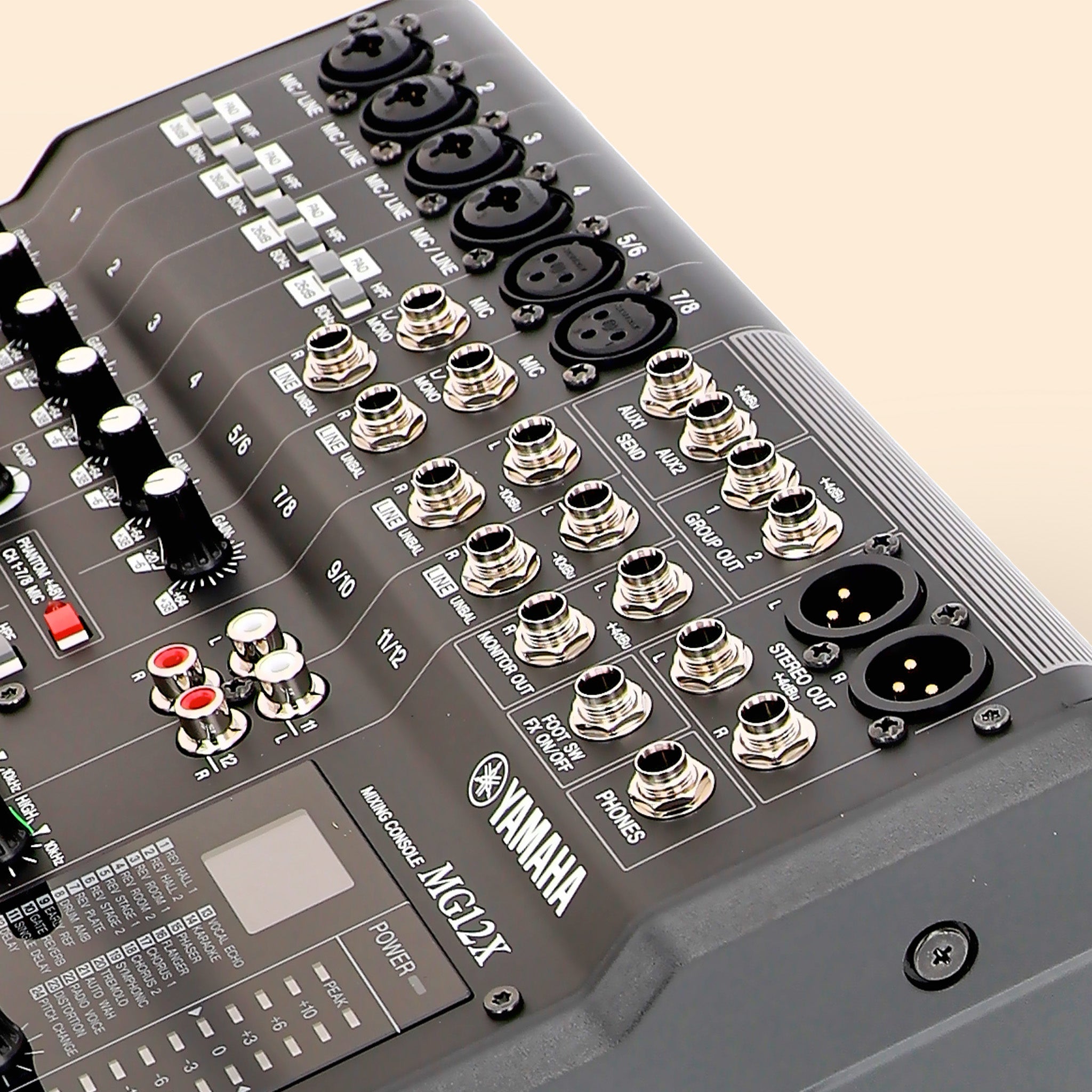 Mischpult Yamaha MG12X in Schwarz