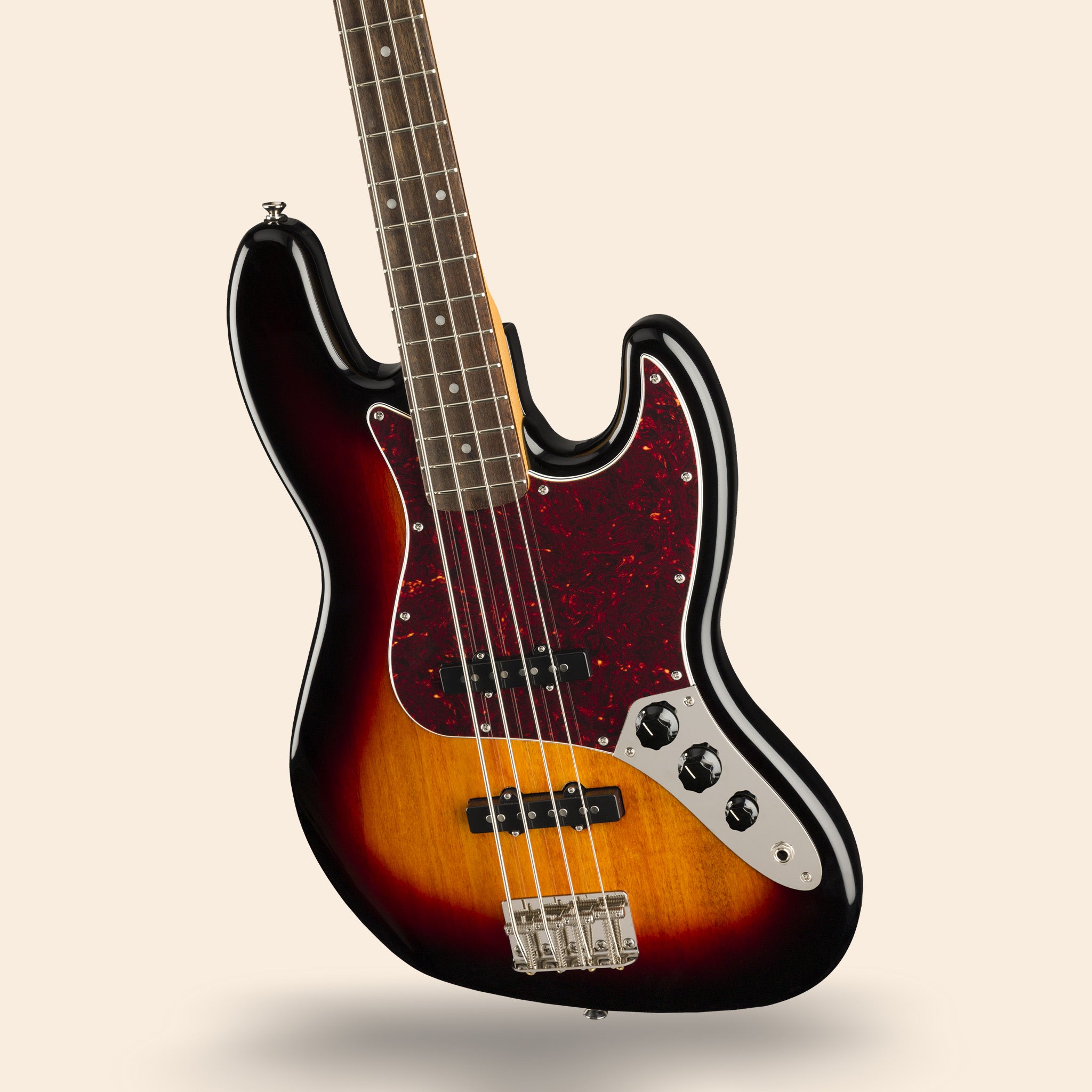 E-Bass Squier Classic Vibe 60s Jazz Bass in 3-Tone Sunburst, Live, Studio, Bühne.