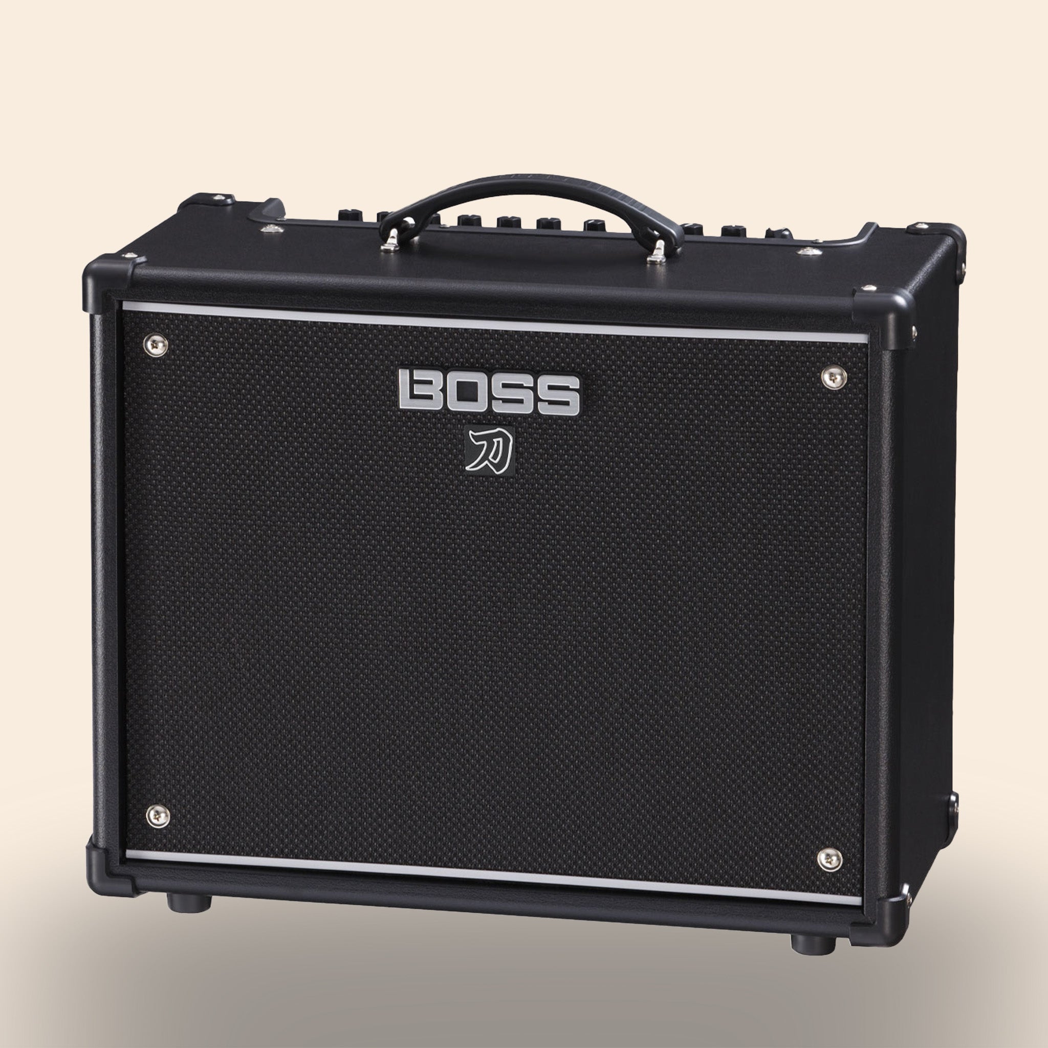 Gitarrenverstärker Boss Katana 50 Gen3 in Schwarz, Live, Proberaum, Bühne.
