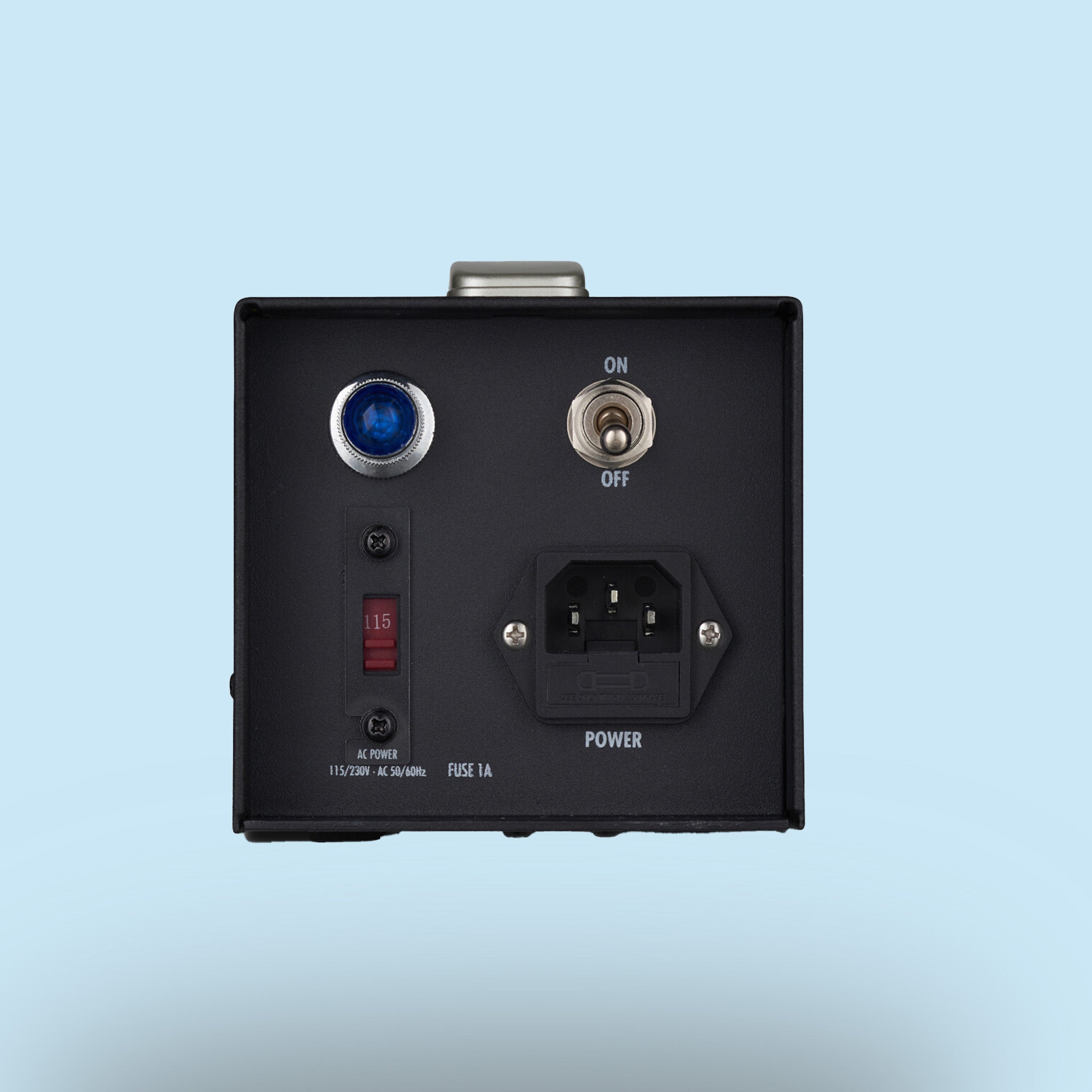 Mikrofon Warm Audio WA-8000 in Schwarz, Studio, Recording.